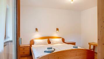 2 bedrooms, free WiFi, bed sheets