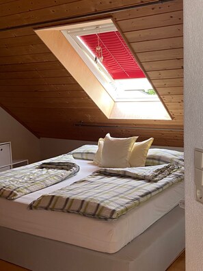 2 makuuhuonetta, ilmainen Wi-Fi, vuodevaatteet