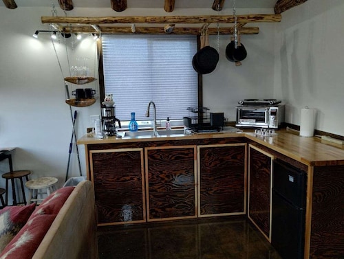 St. Mary, Many Glacier, Waterton area cabin