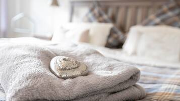 1 chambre, fer et planche Ă repasser, Wi-Fi gratuit, draps fournis