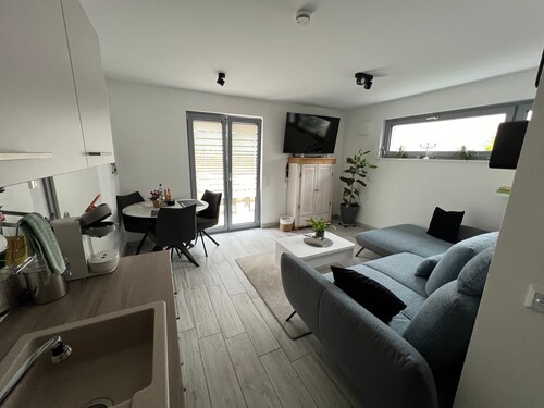 Ferienwohnung "P Und P Deluxe" mit privater Terrasse und WLAN