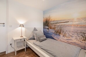 2 bedrooms, iron/ironing board, free WiFi, bed sheets - Apartment 'Ferienwohnung Stilvoll' with Private Garden, Balcony and Wi-Fi (Viöl)