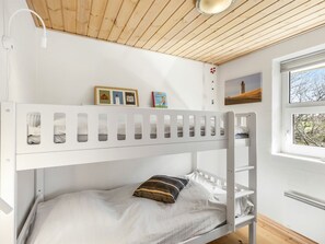 3 bedrooms, WiFi