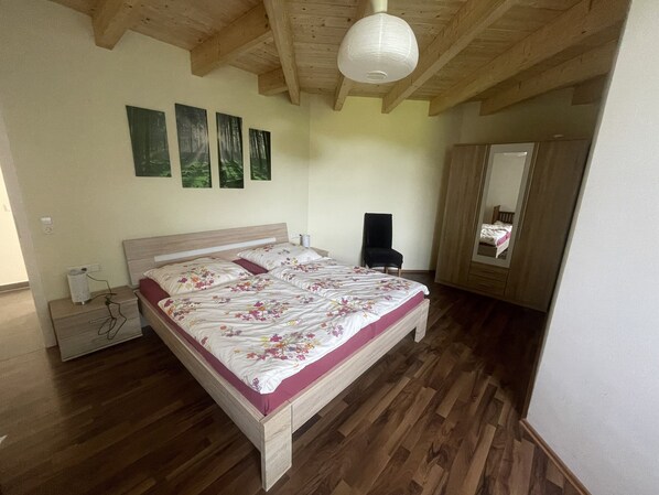 2 Schlafzimmer, kostenloses WLAN, Bettwäsche