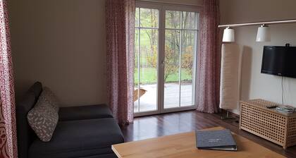 Ferienwohnung 2" mit privater Terrasse und WLAN