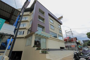 Front of property - Mount Land (Sulthan Bathery)