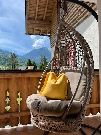 Property grounds. Apartment 'Frauenmantel Mit Extra Doppelzimmer' with Mountain View, Shared Pool and Wi-Fi