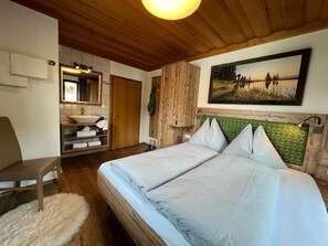 2 Schlafzimmer, Bügeleisen/Bügelbrett, kostenloses WLAN, Bettwäsche