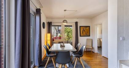 Apartment 'Fewo Zentral' with Private Terrace