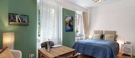 1 camera, Wi-Fi gratuito, lenzuola