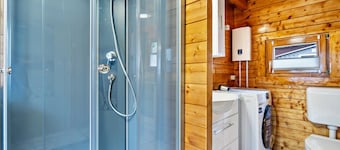 Casa vacanze 'Häuschen Grau' con giardino privato e Wi-Fi