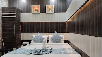 Hypo-allergenic bedding, soundproofing, free WiFi, bed sheets
