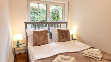 2 bedrooms, free WiFi, bed sheets