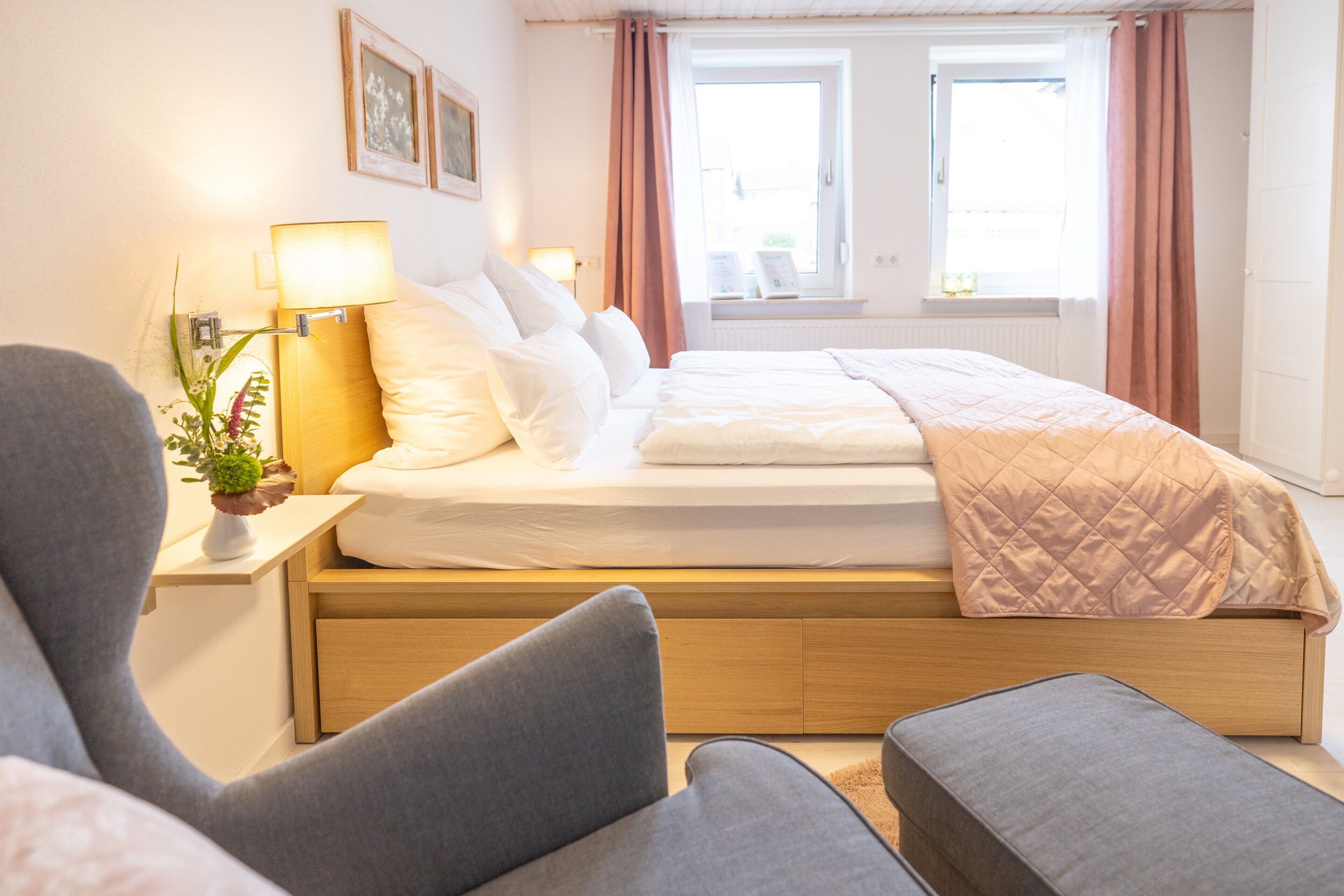 1 bedroom, desk, free WiFi, bed sheets