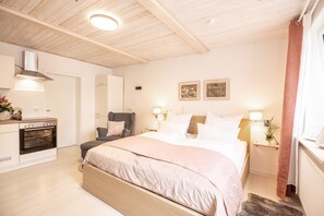 1 habitación, escritorio, wifi gratis y ropa de cama 