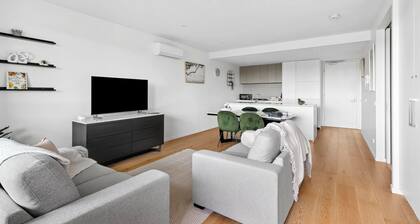 Retreat on Bellerine I 2BR Apartment I Geelong CBD