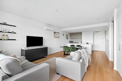 Retreat on Bellerine I 2BR Apartment I Geelong CBD