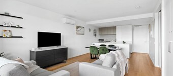 Retreat on Bellerine I 2BR Apartment I Geelong CBD