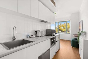 Fridge, microwave, oven, stovetop