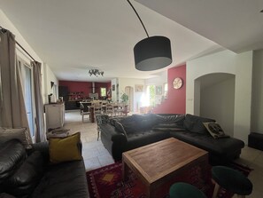 リビング エリア