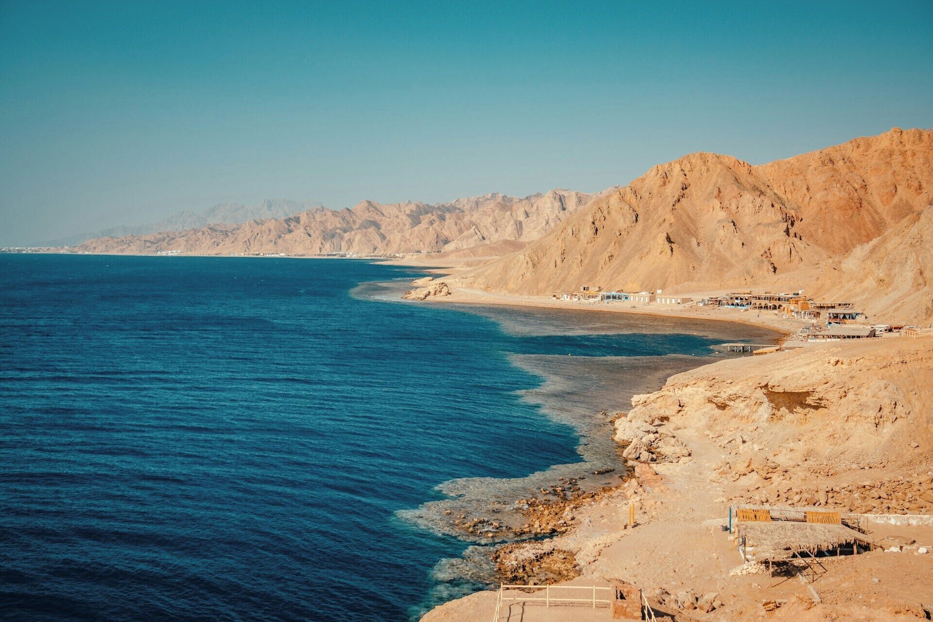 Stay downtown, minutes from Brooklyn draws