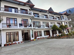 Fachada da propriedade