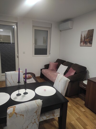 Cozy 1-bedroom apartment with WiFi, AC in fabulous Sokobanja