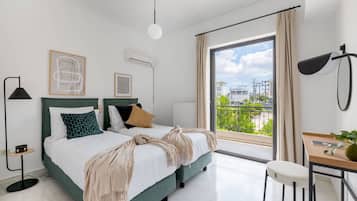 4 Schlafzimmer, Schreibtisch, Bügeleisen/Bügelbrett, kostenloses WLAN