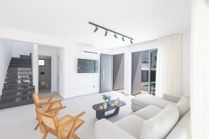 Villa, 4 camere da letto, piscina privata, vista giardino | Area soggiorno