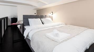 Deluxe-Apartment | 1 Schlafzimmer, Babybetten, kostenloses WLAN, Bettwäsche