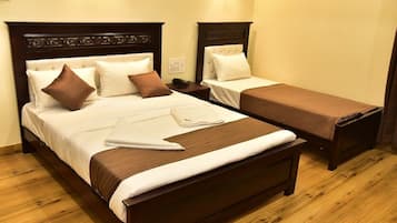 Free WiFi, bed sheets