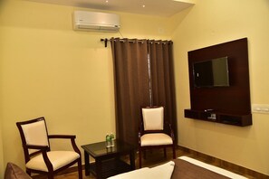 Chambre Standard, 1 chambre | Wi-Fi gratuit, draps fournis