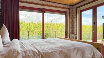 3 Schlafzimmer, Reisekinderbett, kostenloses WLAN, Bettwäsche