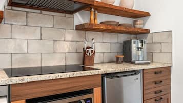 Micro-ondas, fogão, cooktop, lava-louças