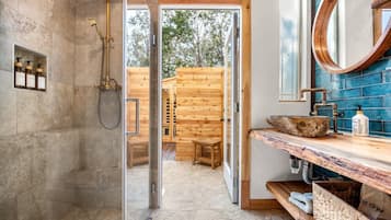 Articles de toilette écologiques, sèche-cheveux, serviettes fournies