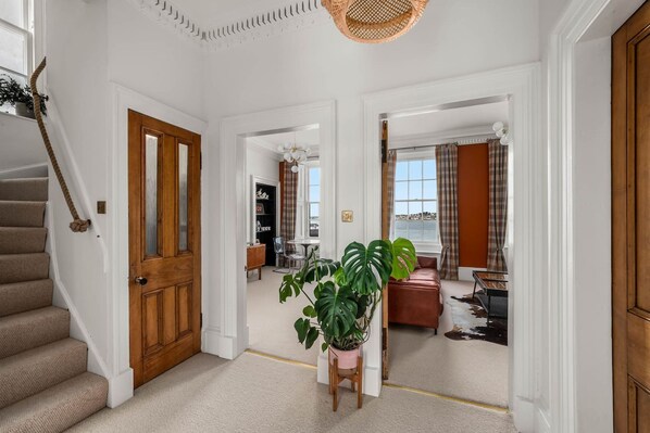 4 bedrooms, desk - Ferry Beach House in Broughty Ferry (Dundee)