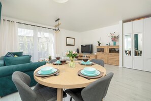 Appartement, 1 chambre, terrasse | Salle Ă manger