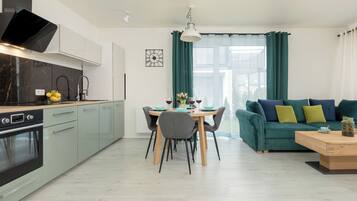 Apartment, 1 Bedroom, Terrace | Living area