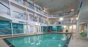 Piscina coperta, piscina all'aperto