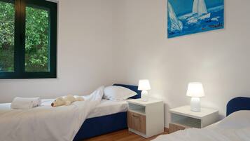 Family House, Multiple Bedrooms, Mountainside (Beachside House Lara) | 2 bedrooms, iron/ironing board, free WiFi, bed sheets