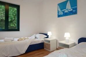 Nhà dành cho gia đình, nhiều phòng ngủ, cạnh núi (Beachside House Lara) | 2 phòng ngủ, bàn ủi/dụng cụ ủi quần áo 