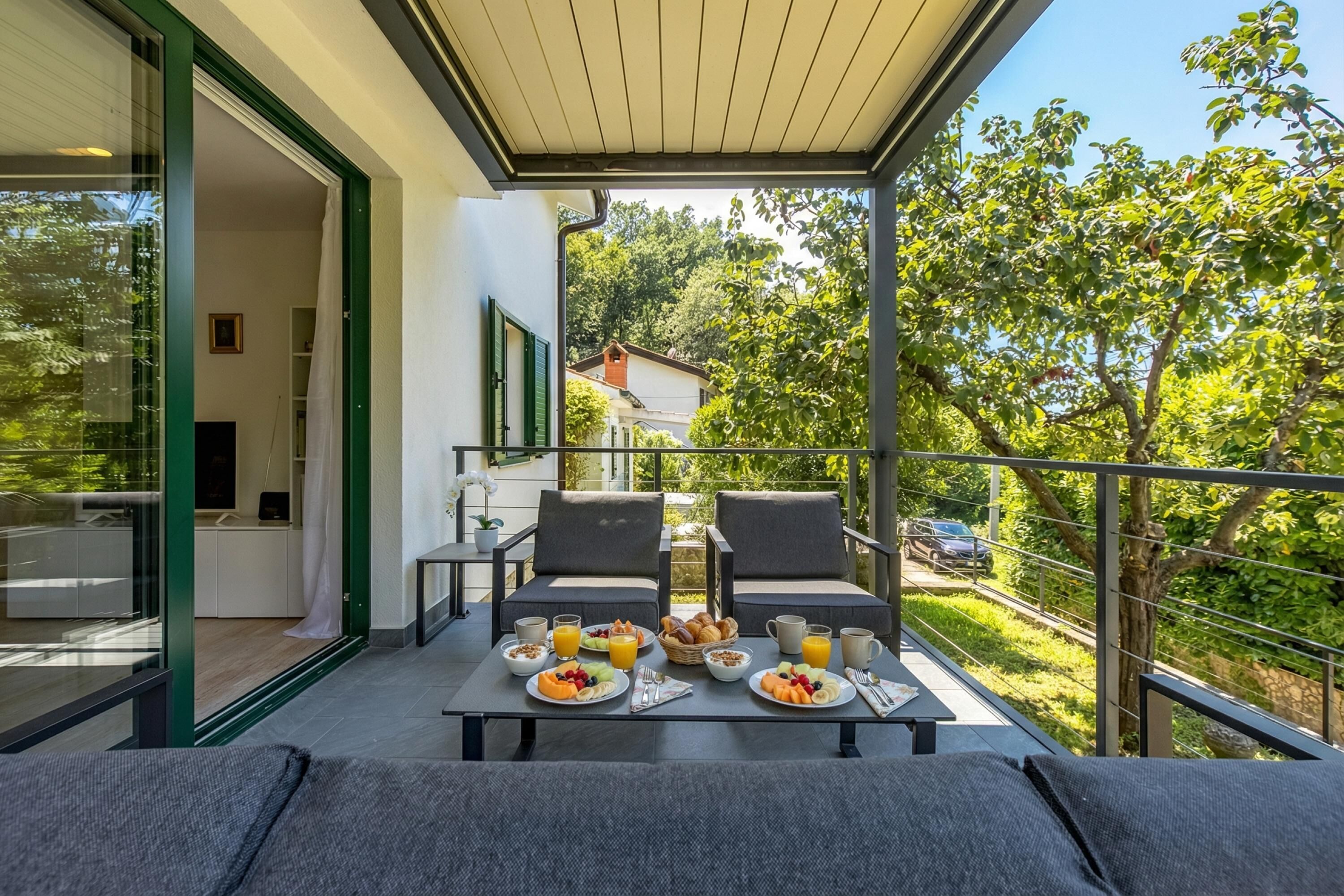 Family House, Multiple Bedrooms, Mountainside (Beachside House Lara) | Terrace/patio