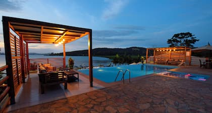 Divine Resort & Spa