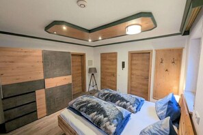 3 Schlafzimmer, Bügeleisen/Bügelbrett, kostenloses WLAN, Bettwäsche