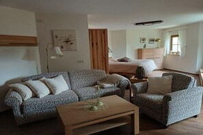1 bedroom, iron/ironing board, Internet, bed sheets