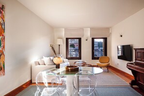 TV - Charming One-Bedroom Residence in Heraklion Center (Heraklion)