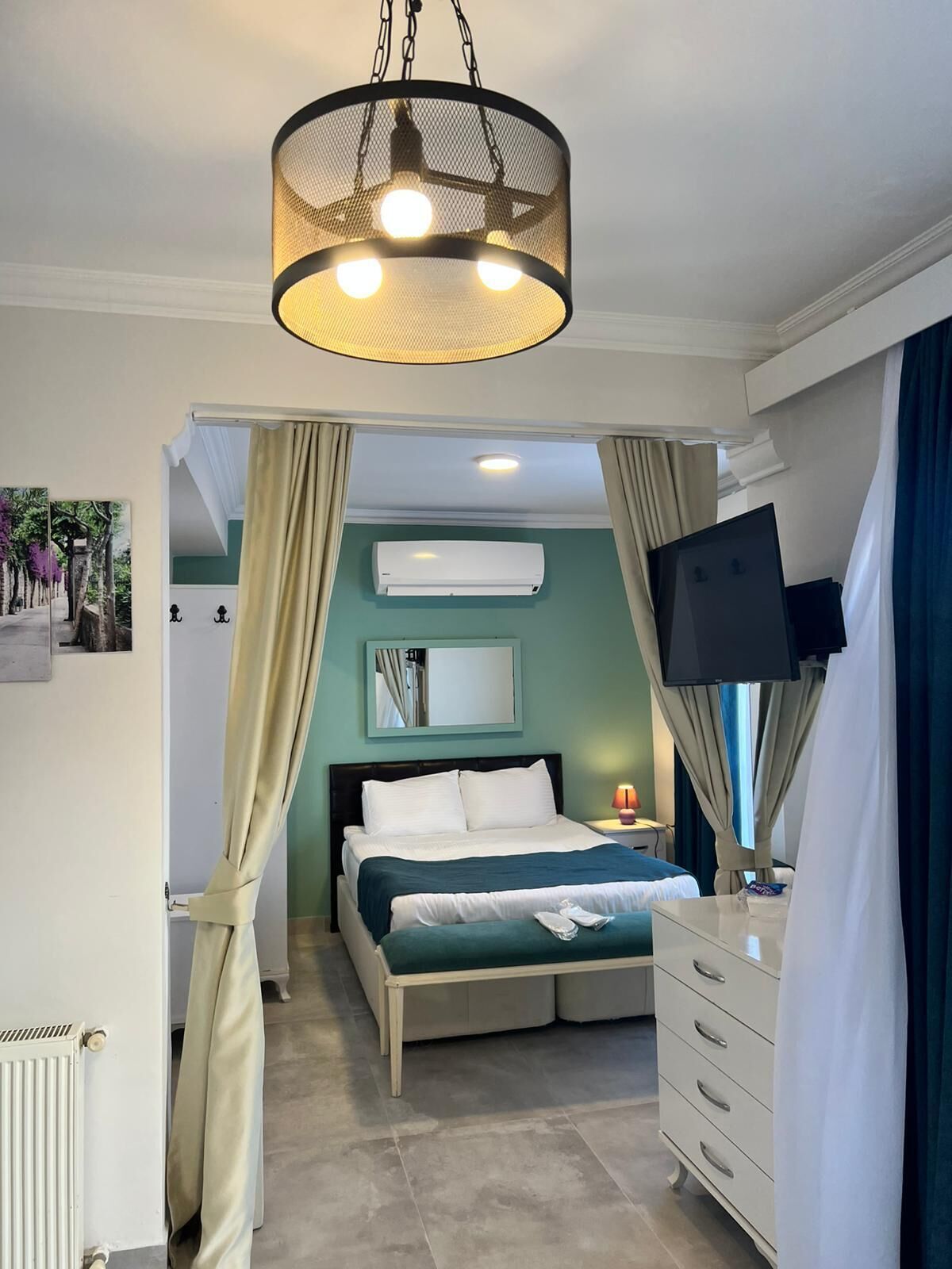 Familiesuite - udsigt til have | Minibar, gratis Wi-Fi