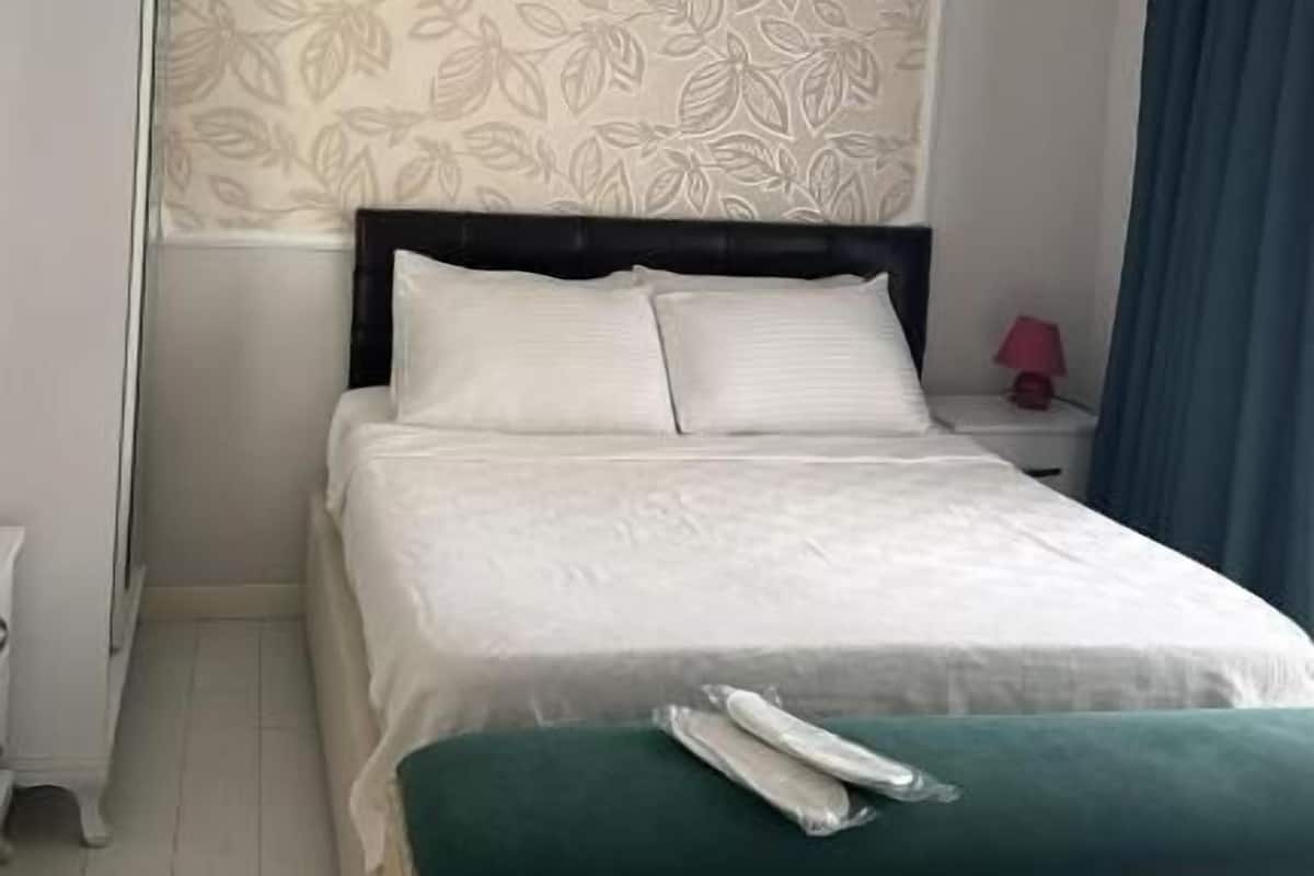 Suite familiar, vista al jardín | 1 habitación, minibar y wifi gratis