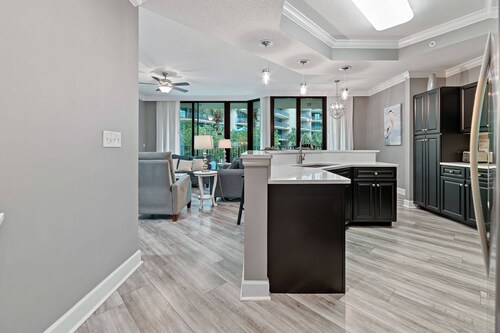 Phoenix on the Bay 1-1114 ~ In/Outdoor Pools, Hot Tub, Lazy River + $400 in FREE Activities Daily