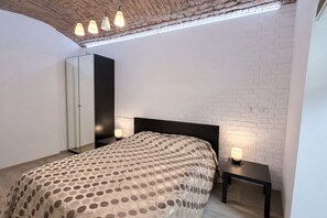 Basic-Apartment, 1 Schlafzimmer, Nichtraucher, Küche | Schallisolierte Zimmer, Bügeleisen/Bügelbrett, kostenloses WLAN